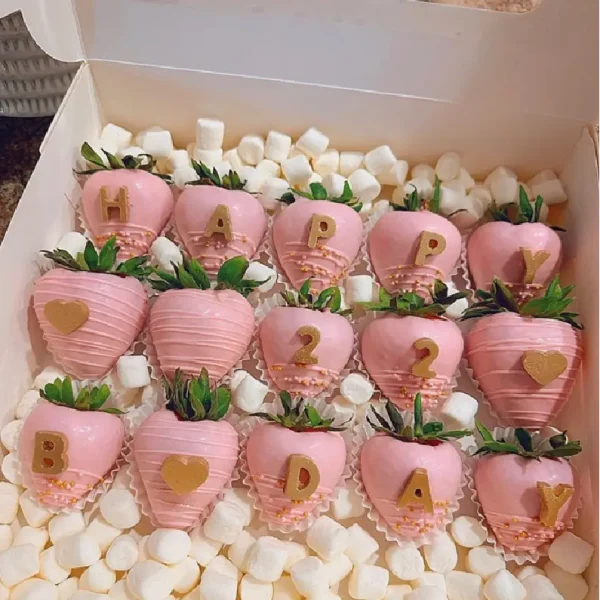 Caja de 15 Fresas con chocolate + masmelos-01